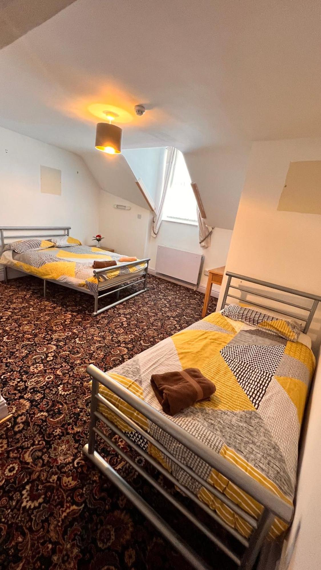 Castle Lodge Guest House 86-88 Sheil Rd L6 3Af Liverpool Eksteriør billede